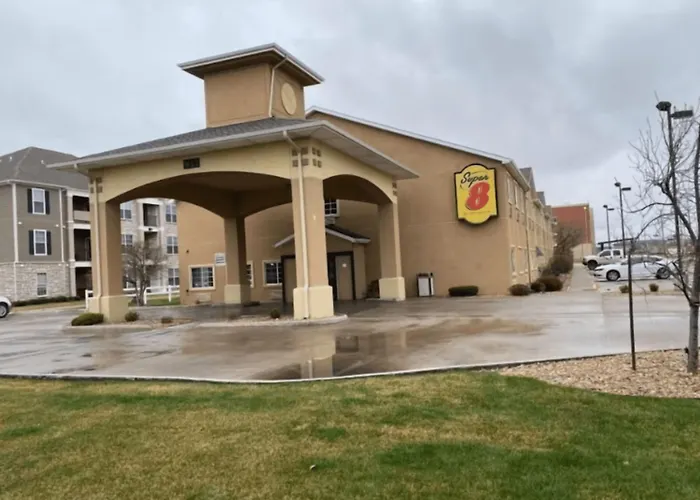 Super 8 By Wyndham Great Bend
